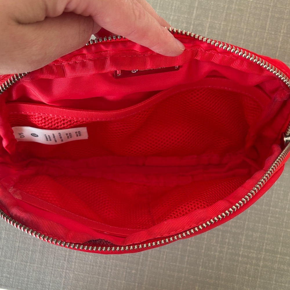 Lululemon Athletica Bold Red Belt Bag - Picture 5 of 5